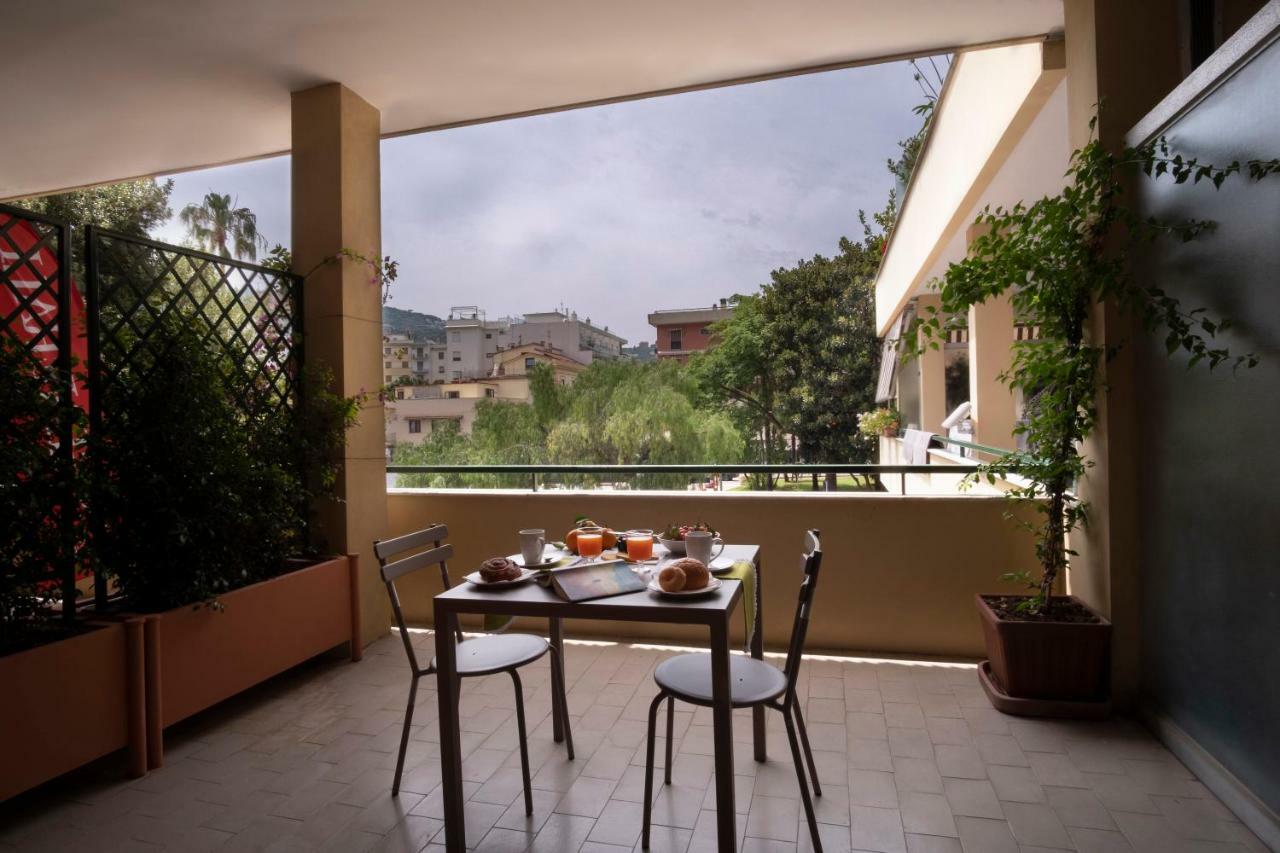 Mamima Studio Apartment Sorrento Exterior foto